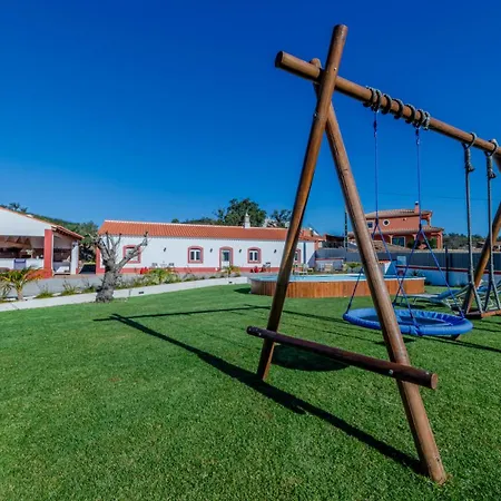 Casa Do Arlindo Дом отдыха Сан-Бартоломеу-де-Мессинеш